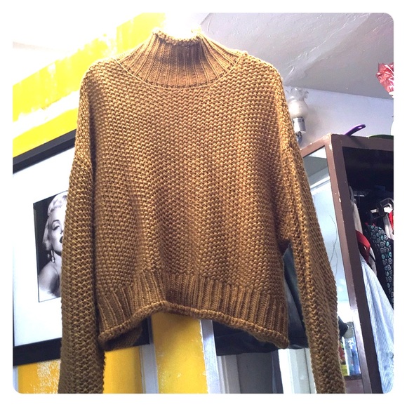 Sweater - Picture 1 of 1